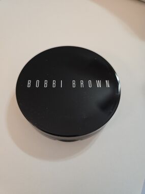 New Bobbi Brown Bronzing Powder - Natural